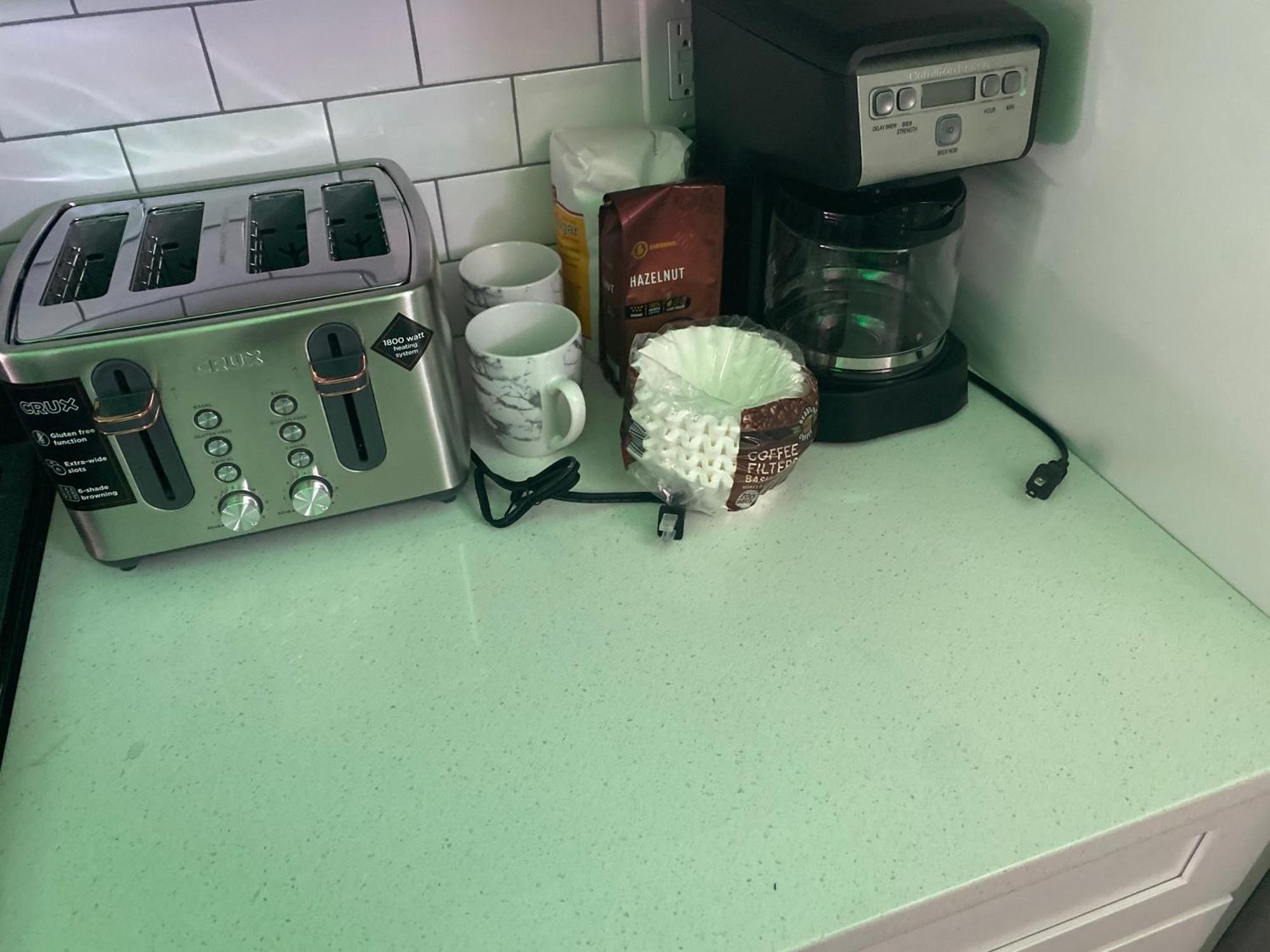 Downtown Upper Canton 3 Bdrm 3 Bath With Rooftop And Parking Pad Guest house Baltimore